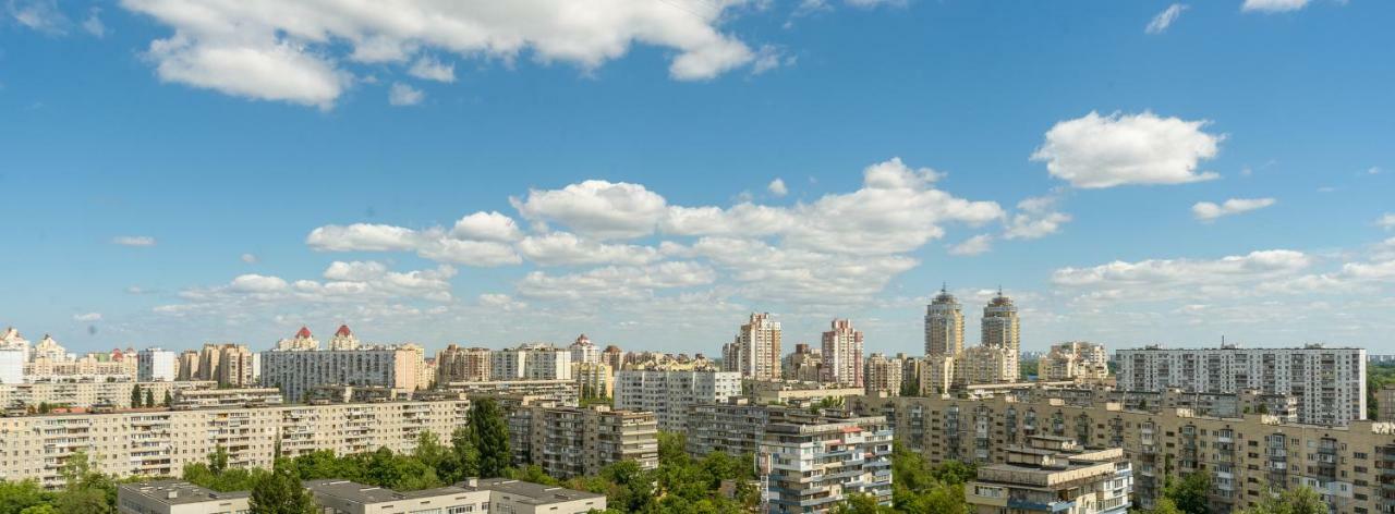 Artal Apartment On Obolonskaya Square 3 Kyiv Exterior photo